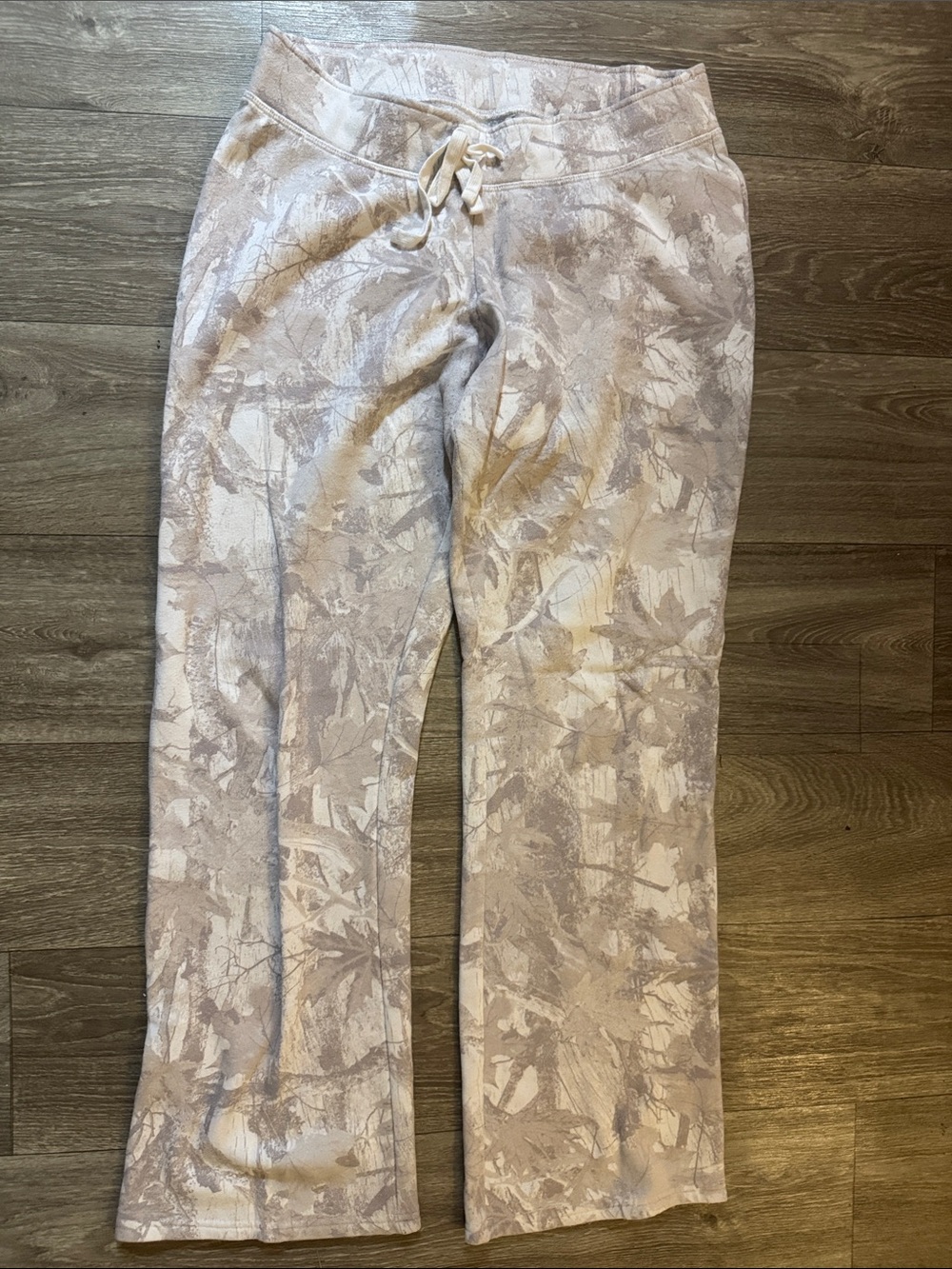 Hollister Beige Taupe Leaf-Print Wide Leg Pants